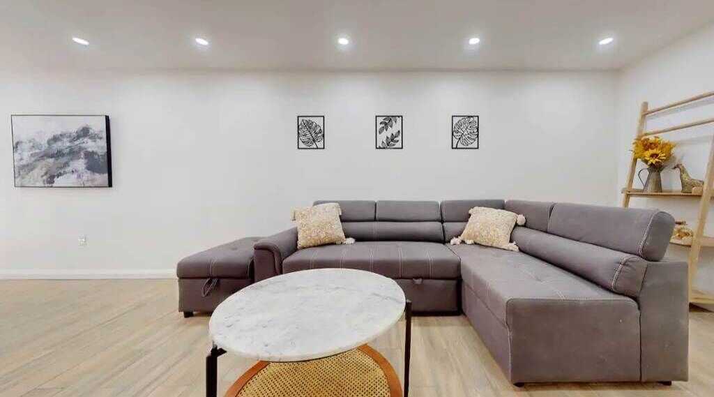 Photo of Livingroom in Lafontaine