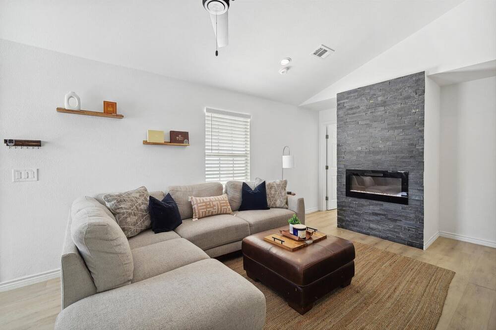 Photo of Livingroom in Old East Dallas
