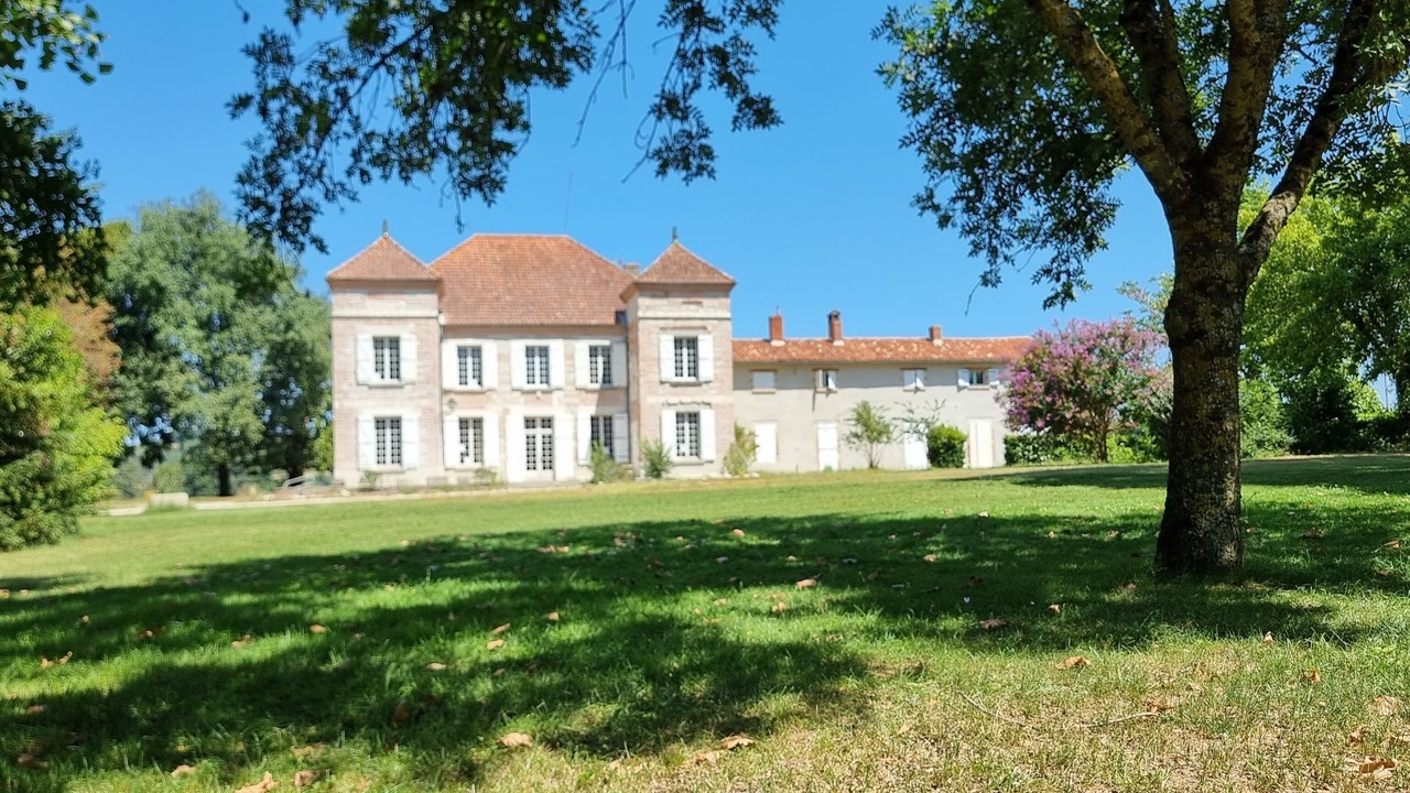 Photo of Outdoor in Valence