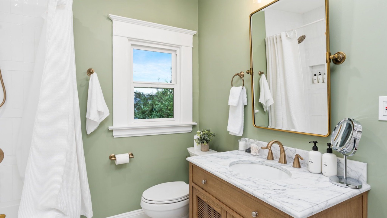 Photo of Bathroom in Lodi