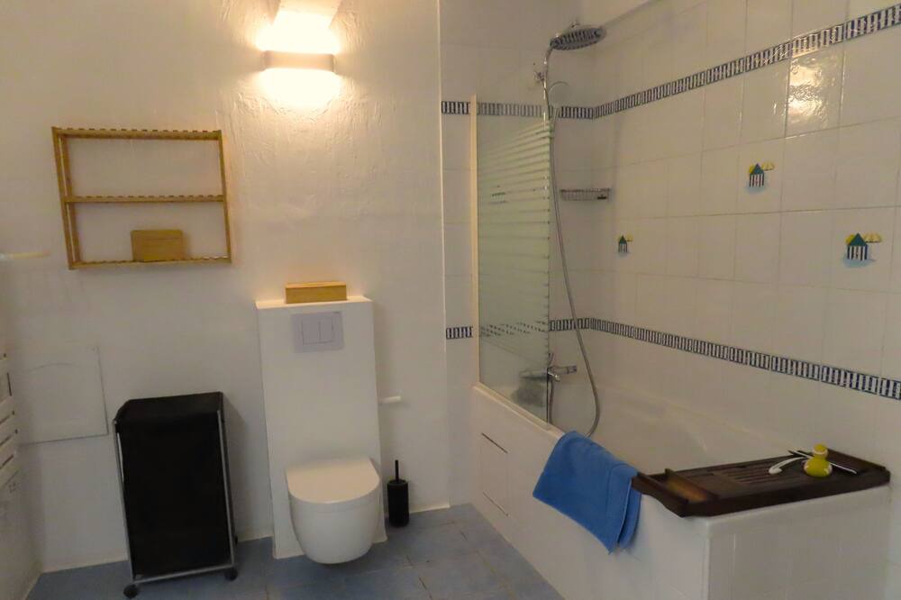 Photo of Bathroom in Faugeres