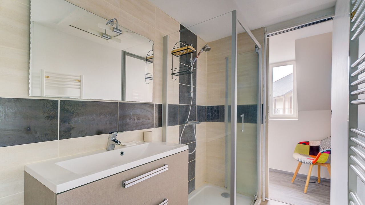 Photo of Bathroom in La Madeleine-Bellevue
