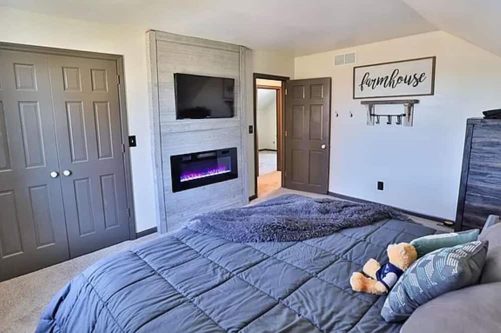 Photo of Bedroom in Booneville