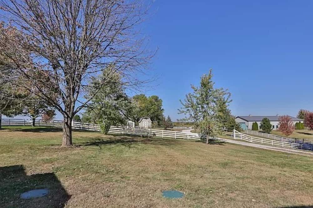 Photo of Outdoor in Booneville