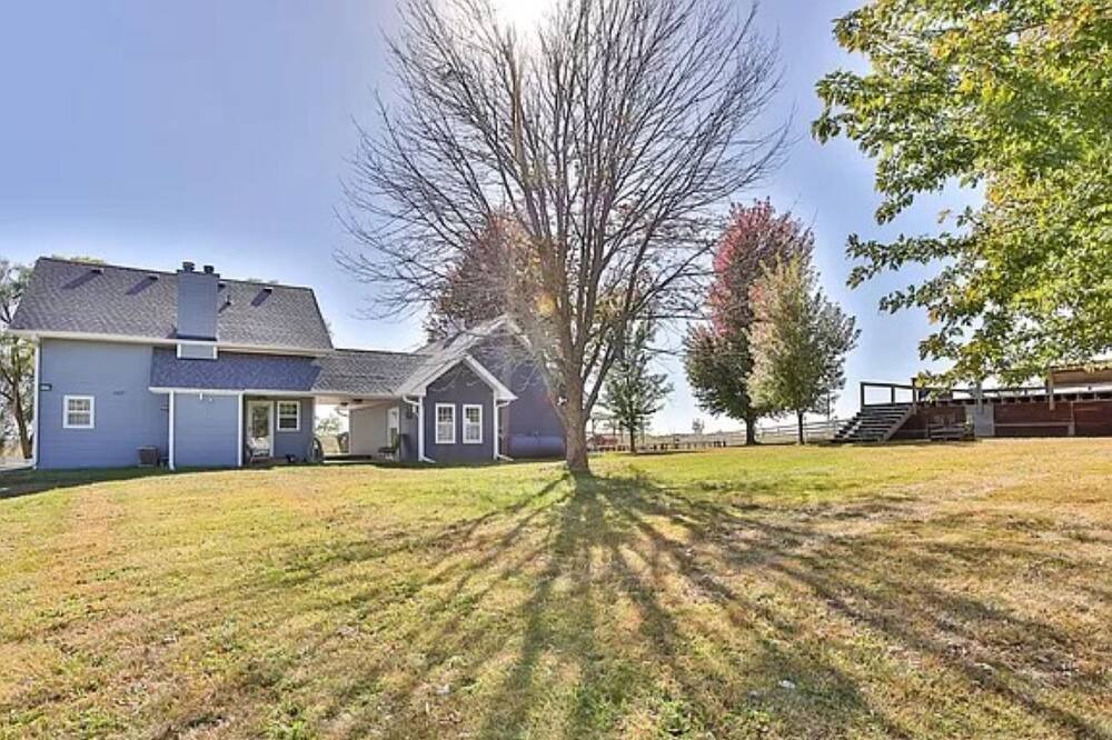Photo of Outdoor in Booneville