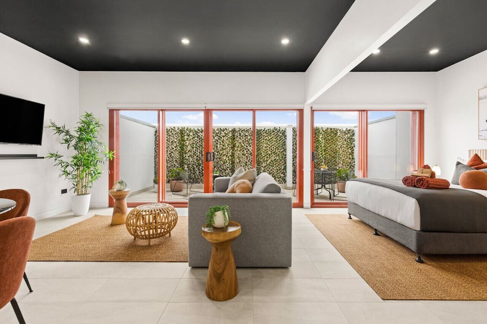 Photo of Others in Annandale