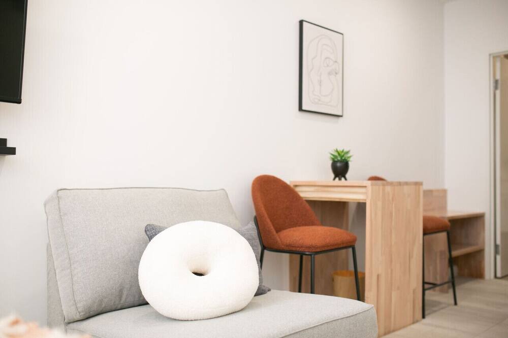 Photo of Others in Annandale