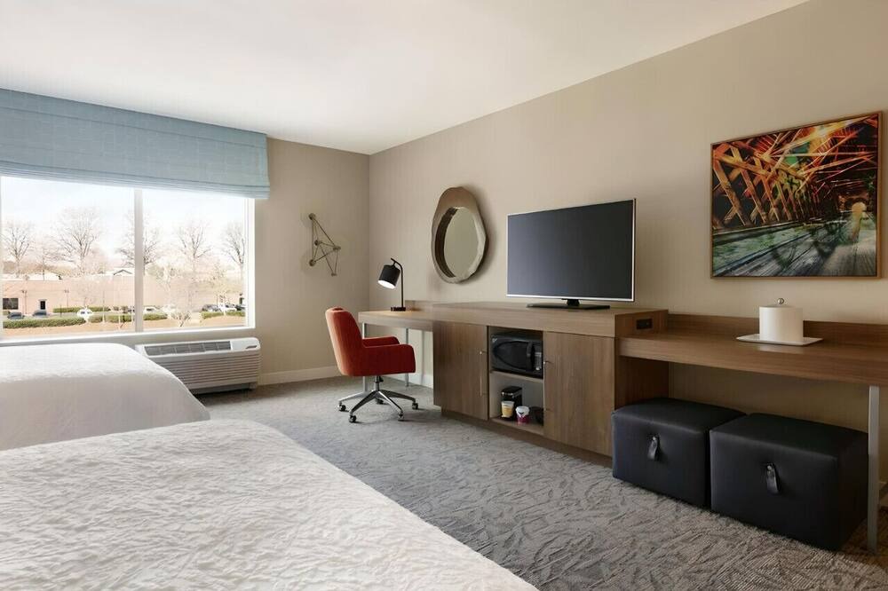 Photo of Bedroom in Suwanee