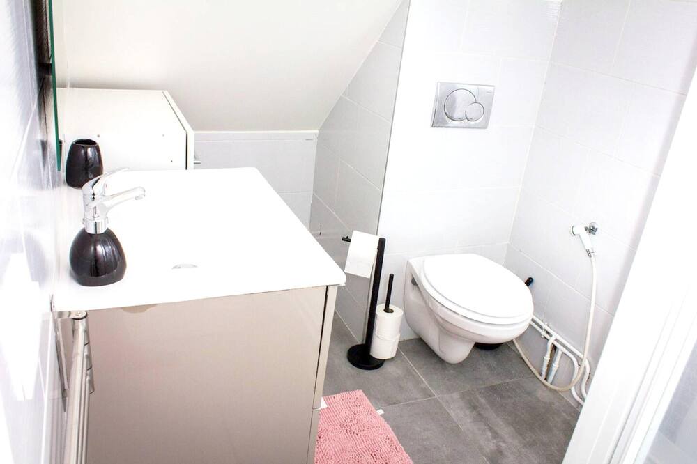 Photo of Bathroom in Roissy-en-Brie