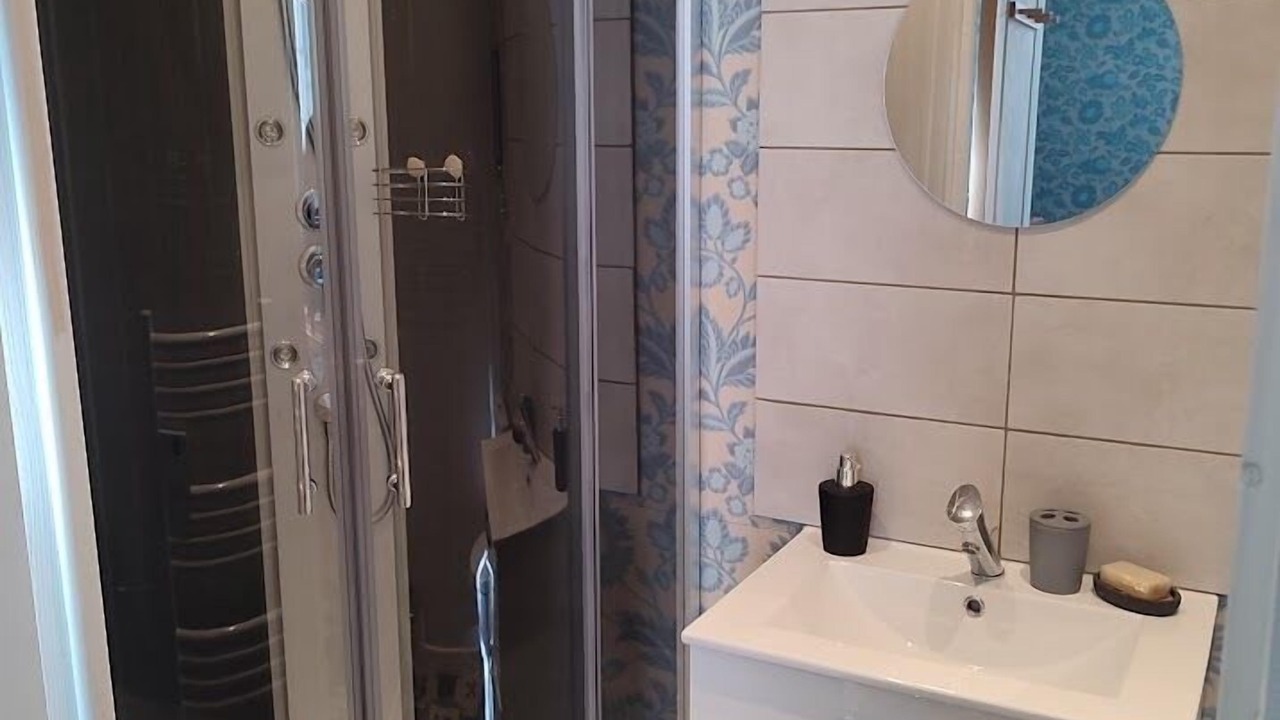 Photo of Bathroom in Quillan