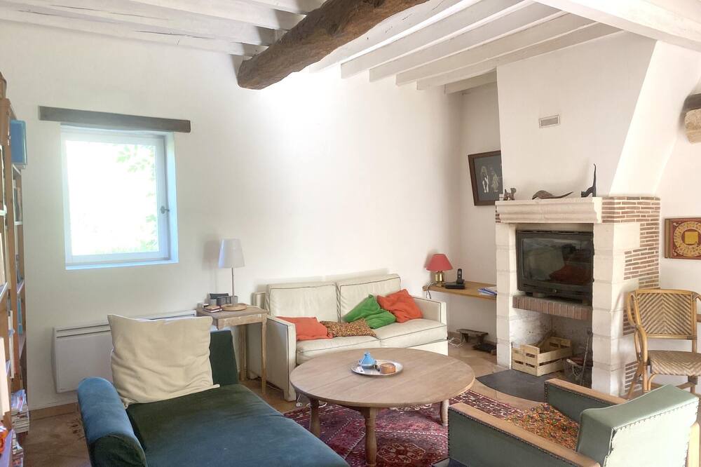 Photo of Livingroom in Maheru