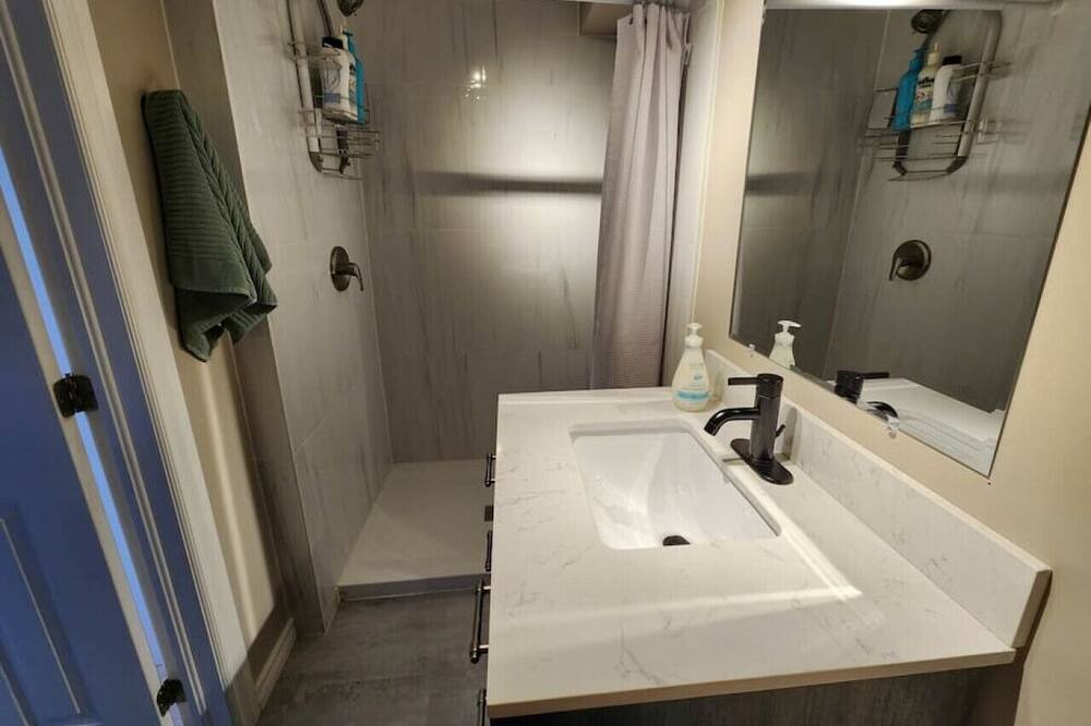 Photo of Bathroom in Plantagenet