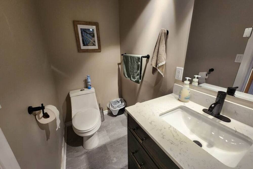 Photo of Bathroom in Plantagenet