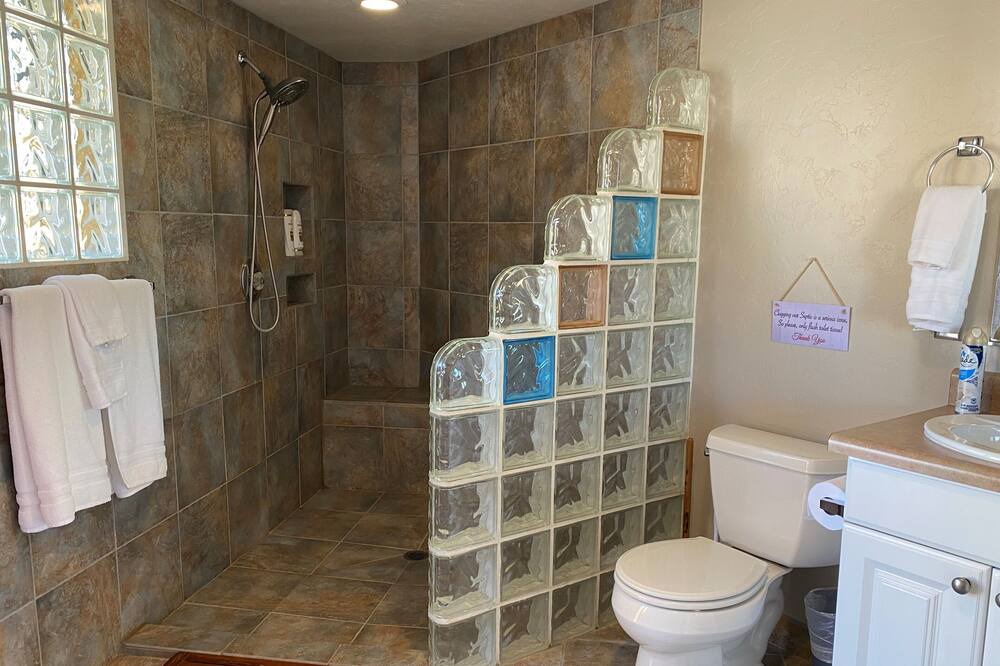 Photo of Bathroom in Tortolita