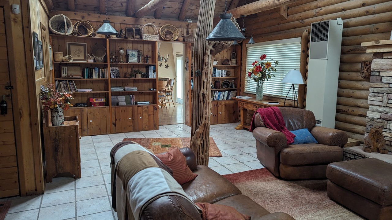 Photo of Livingroom in Pinion Ridge Estates