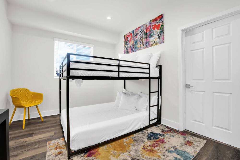 Photo of Bedroom in Westlake