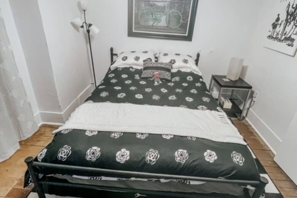 Photo of Bedroom in Tahlequah