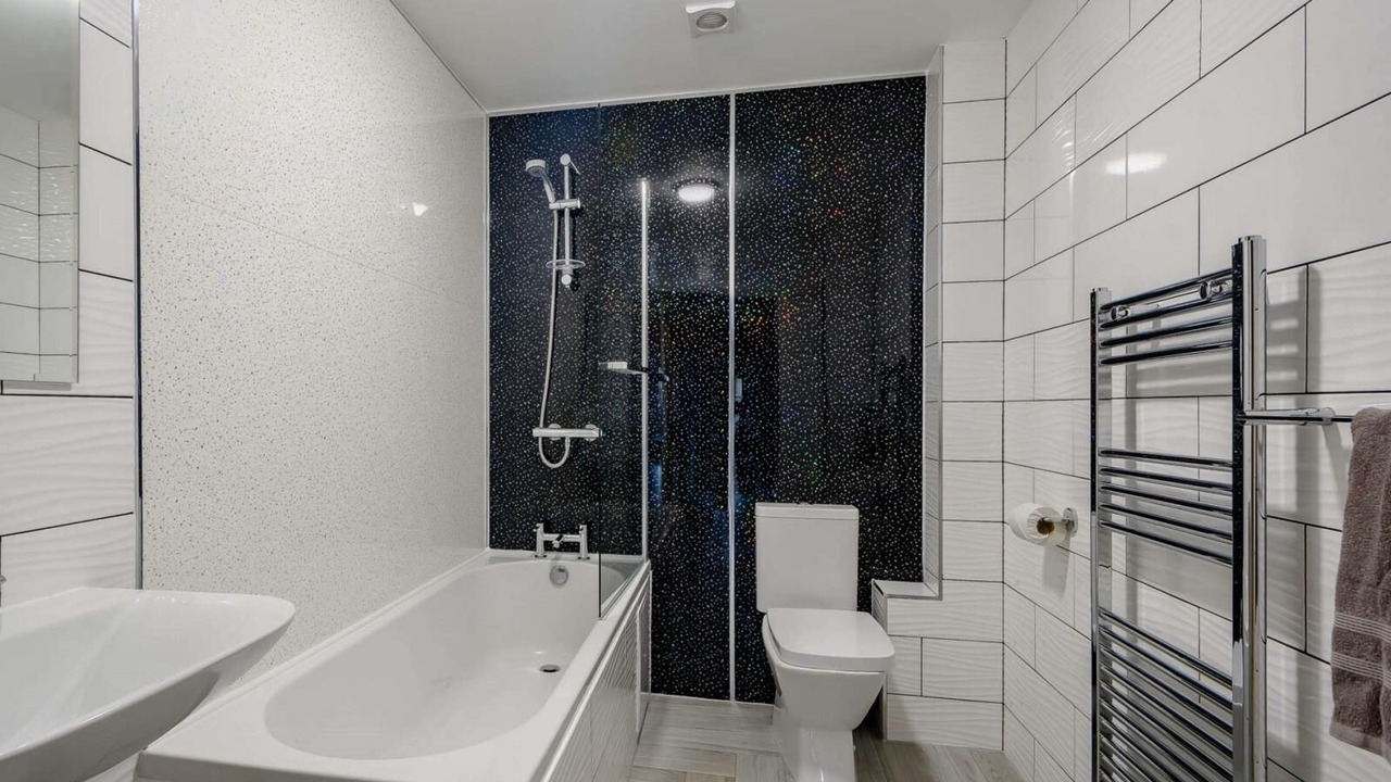 Photo of Bathroom in Alexandria