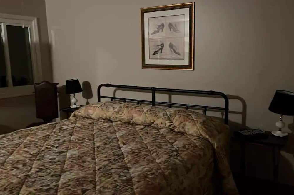 Photo of Bedroom in New Carlisle