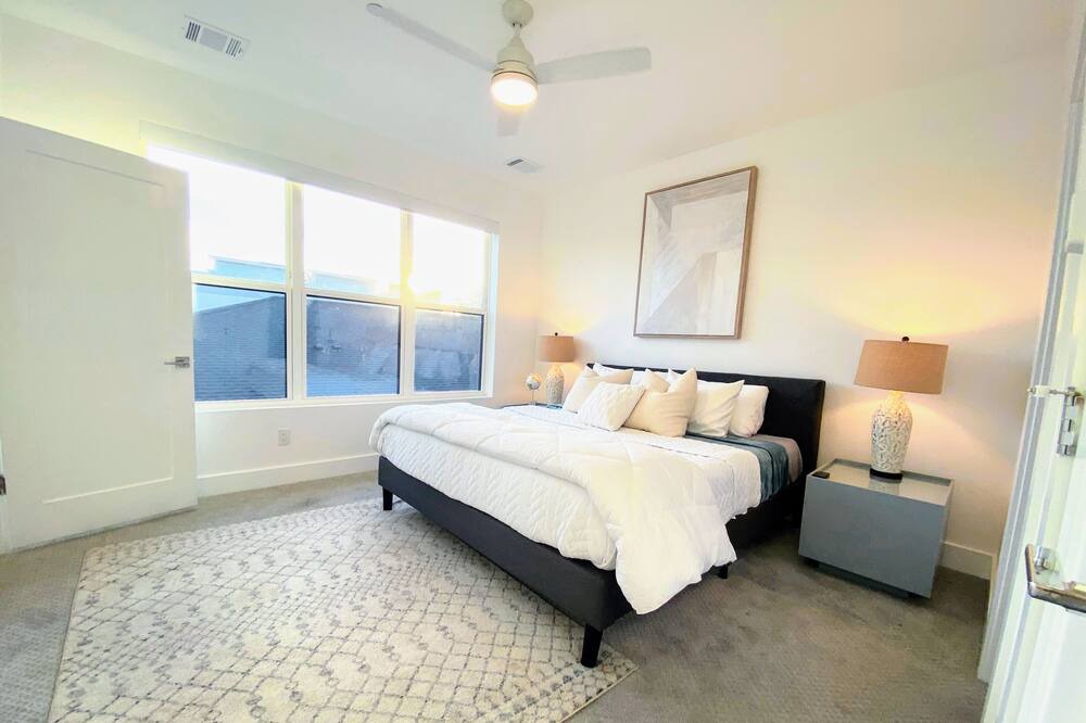 Photo of Bedroom in Old East Dallas