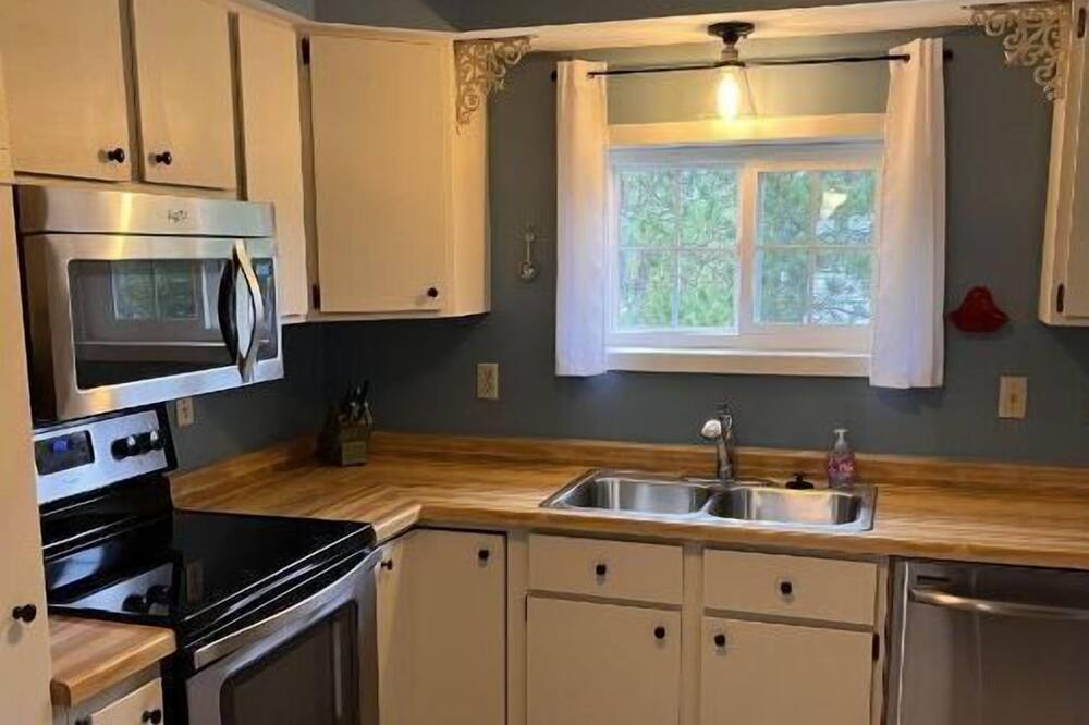 Photo of Kitchen in Dollar Bay