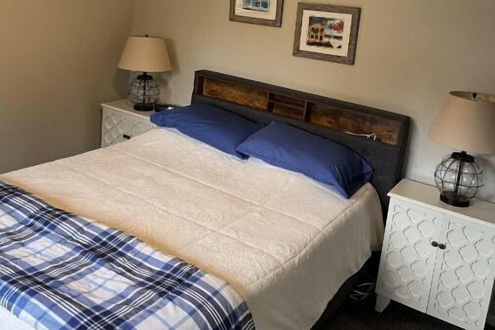 Photo of Bedroom in Dollar Bay