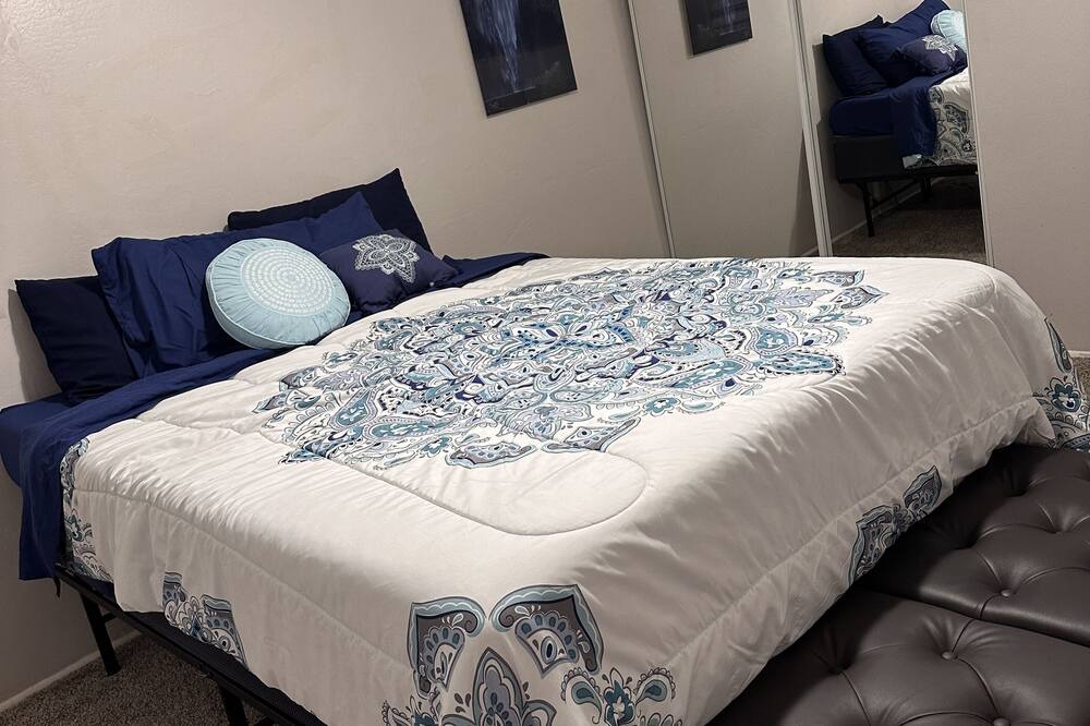 Photo of Bedroom in Vine Hill