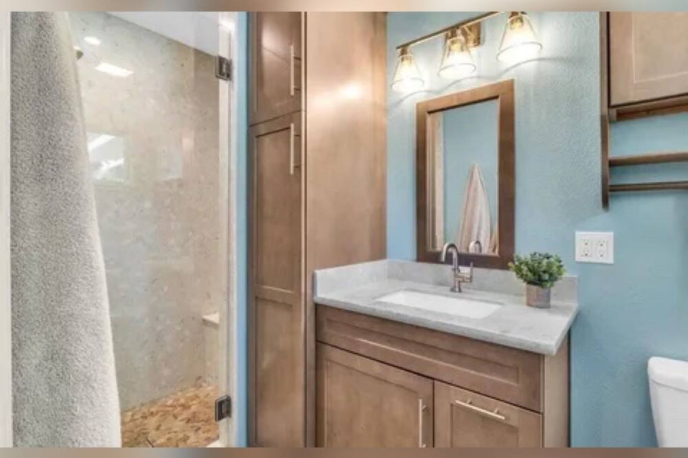 Photo of Bathroom in Vine Hill