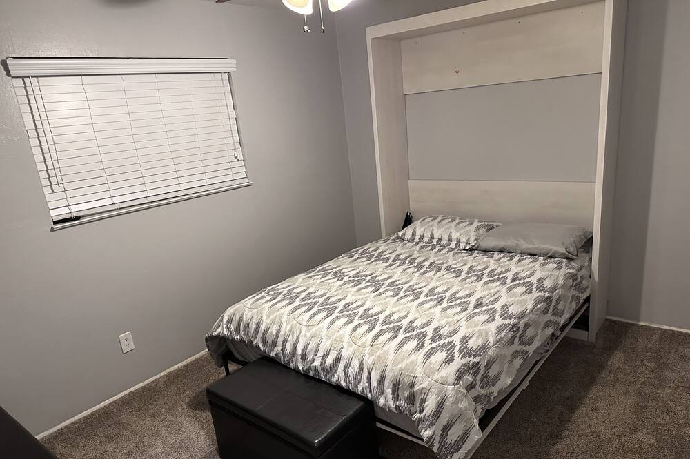 Photo of Bedroom in Vine Hill