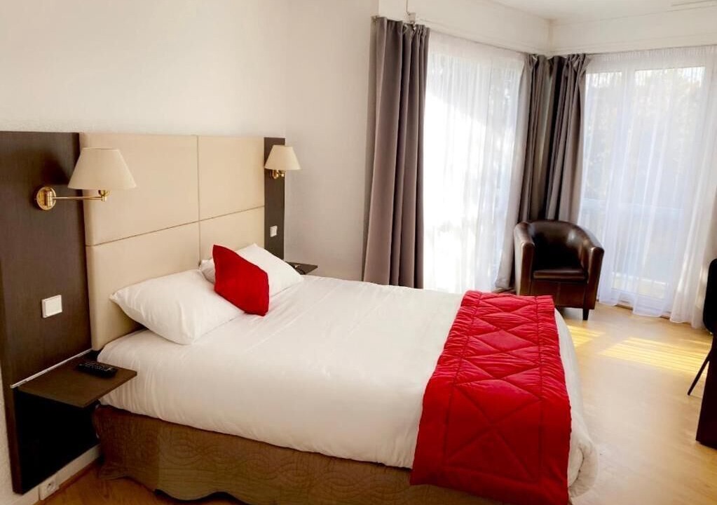 Photo of Bedroom in Orsay