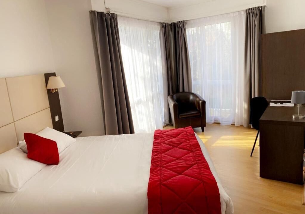 Photo of Others in Orsay