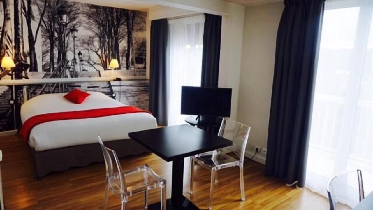 Photo of Bedroom in Orsay