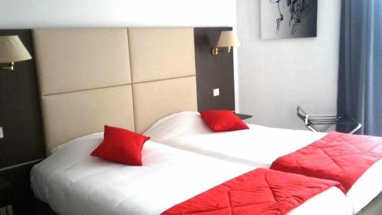 Photo of Others in Orsay