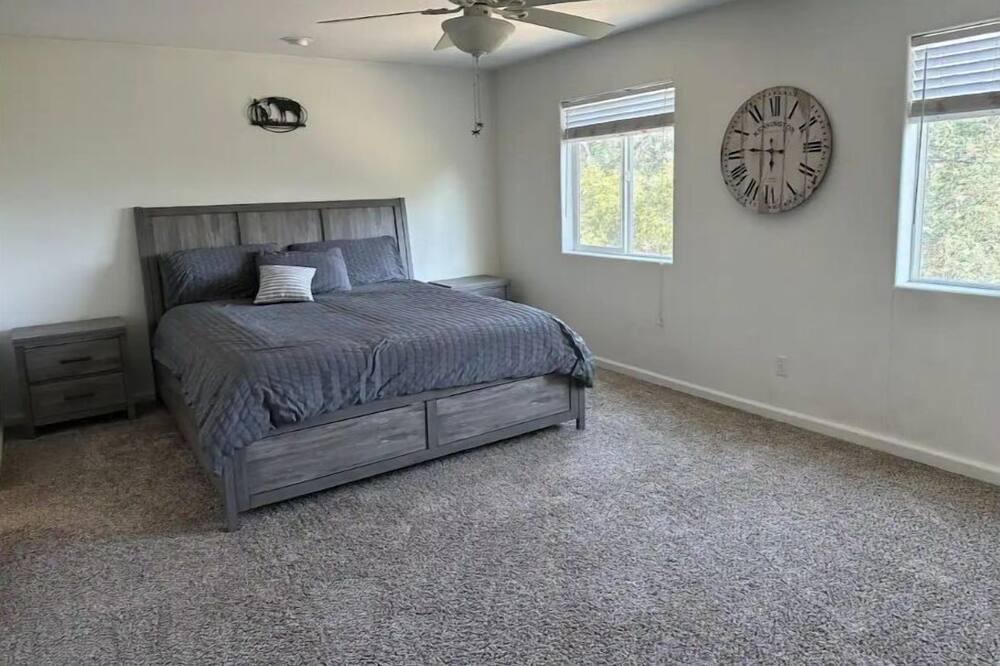 Photo of Bedroom in Mariposa