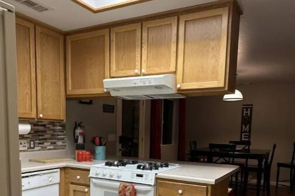 Photo of Kitchen in Mariposa