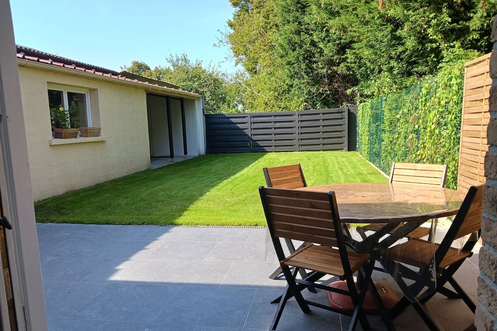 Photo of Patio Balcony in Eringhem