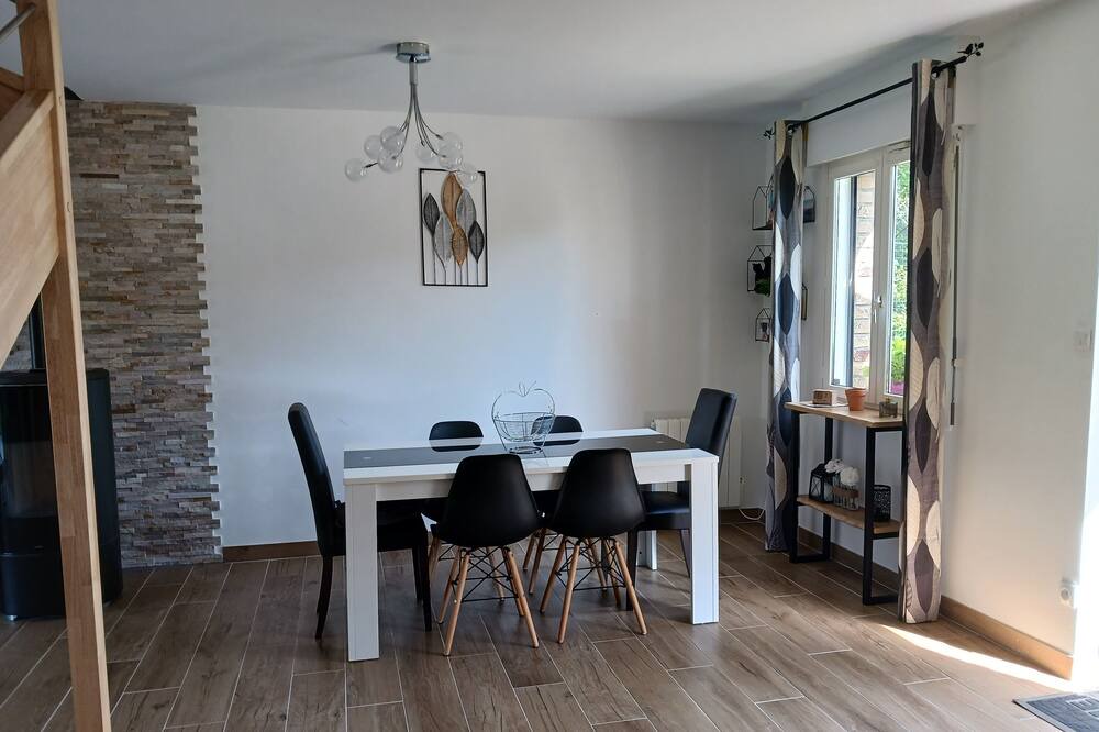 Photo of Others in Eringhem