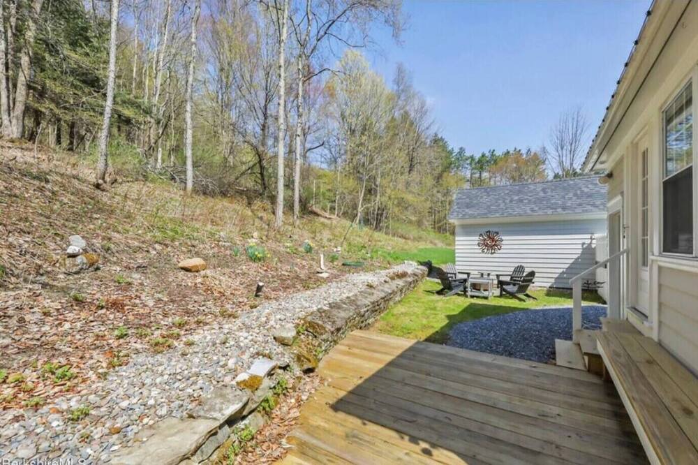 Photo of Outdoor in Williamstown