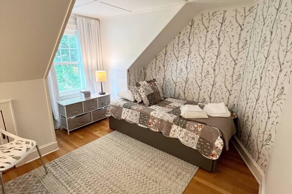 Photo of Bedroom in Williamstown