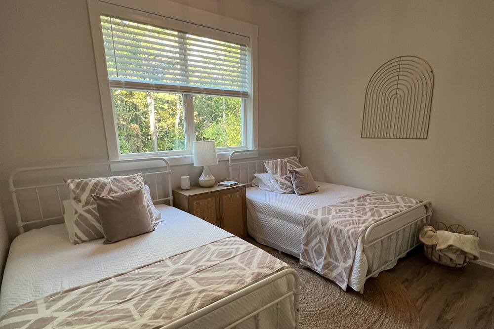 Photo of Bedroom in Quail Ridge