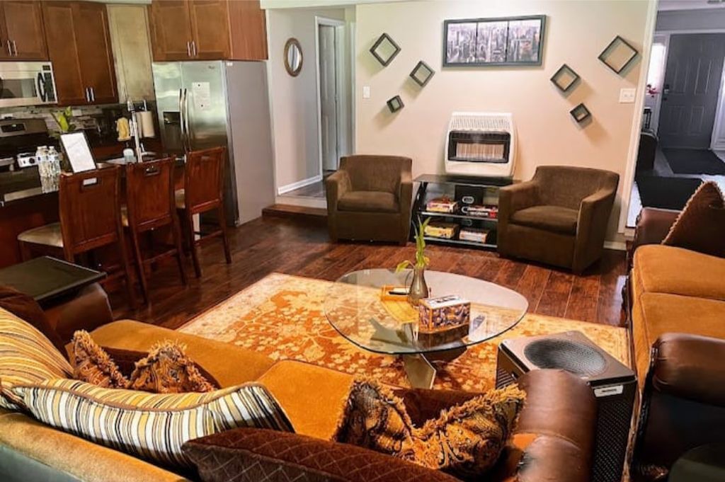 Photo of Livingroom in Northbrook