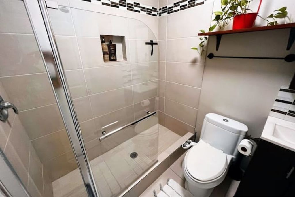 Photo of Bathroom in Northbrook