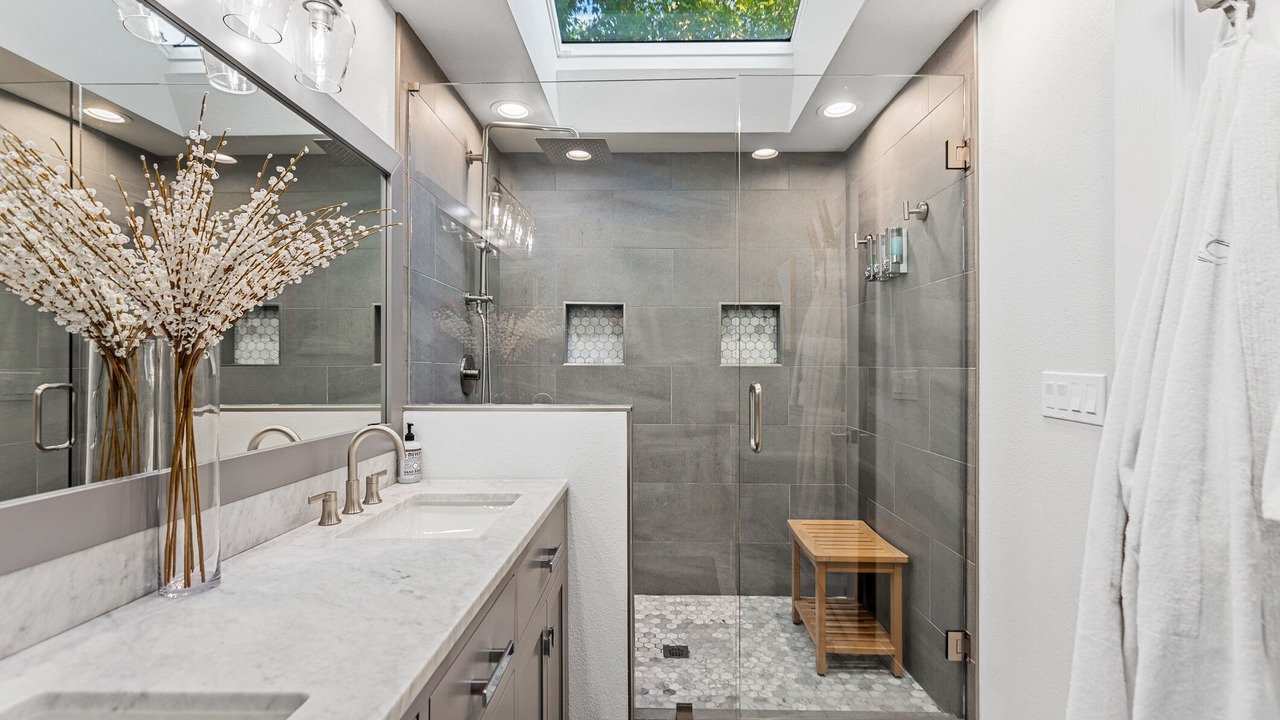 Photo of Others in Snohomish