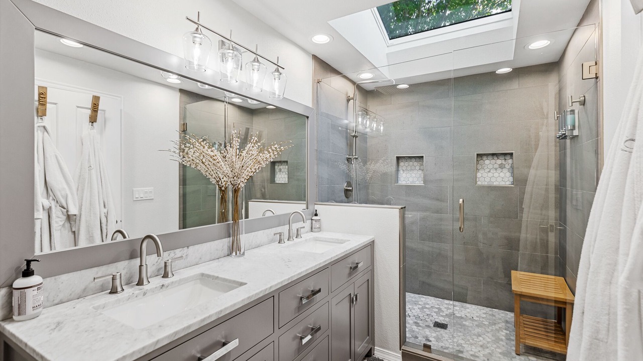 Photo of Others in Snohomish