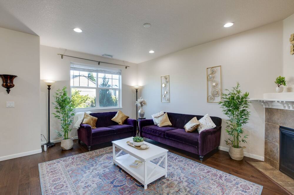 Photo of Livingroom in Bull Mountain