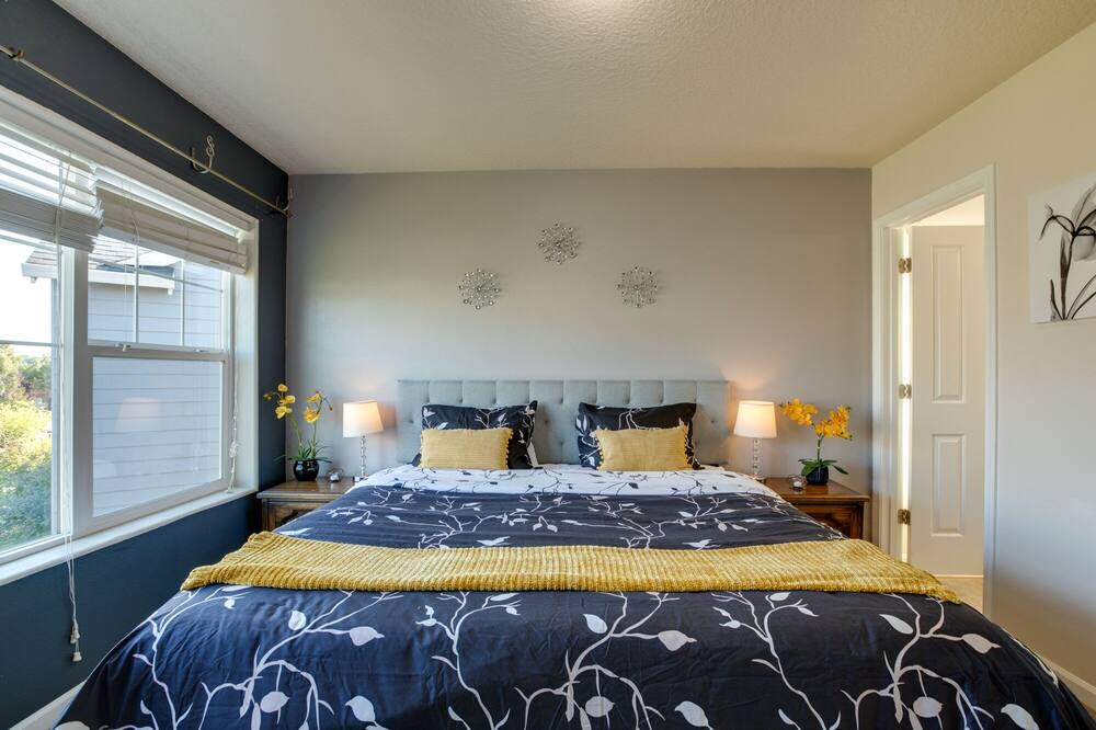 Photo of Bedroom in Bull Mountain