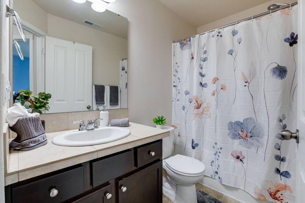 Photo of Bathroom in Bull Mountain