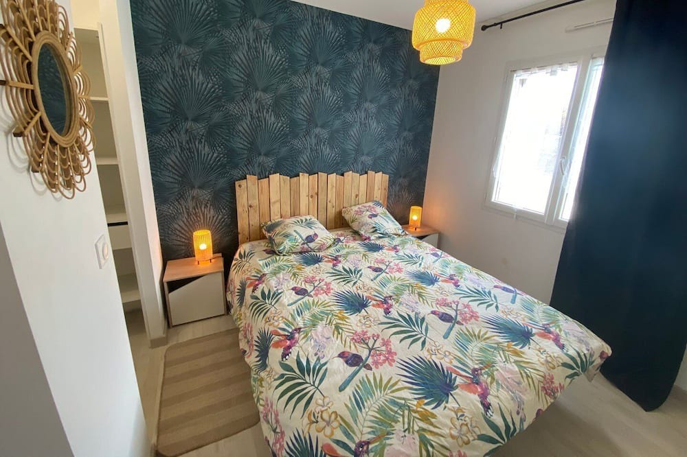 Photo of Bedroom in Iteuil