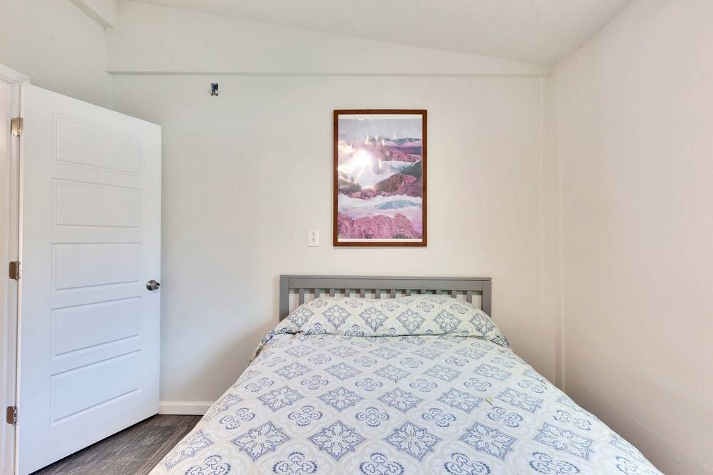 Photo of Bedroom in Manchaca