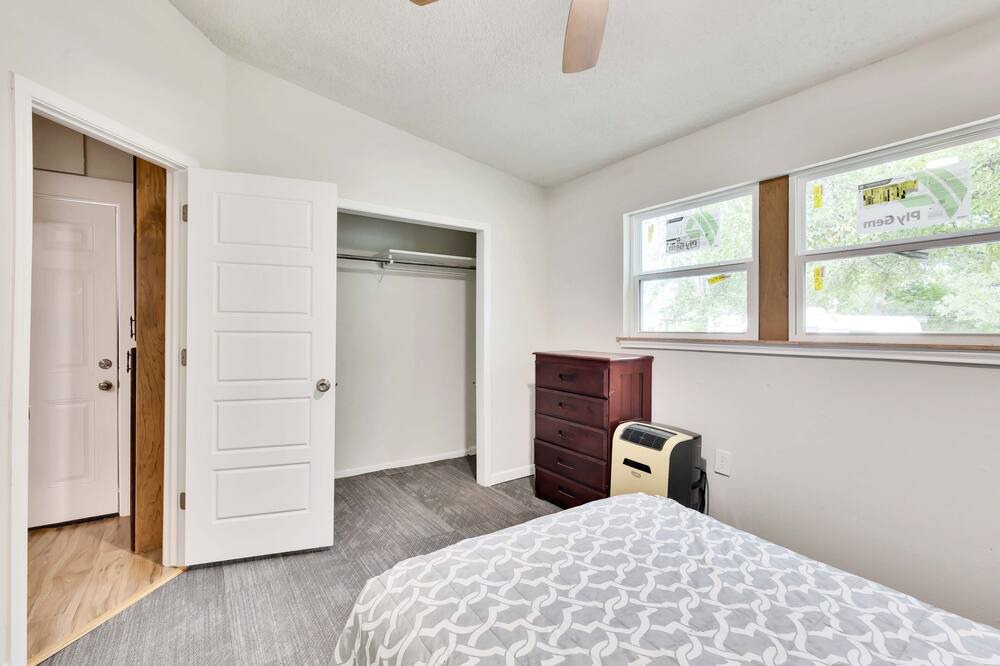 Photo of Bedroom in Manchaca